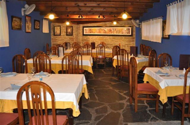 A Reigada Hotel Restaurante Grandas de Salime Exterior photo